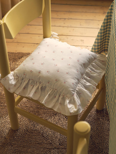 Pearl Posy Bud Frill Seat Pad
